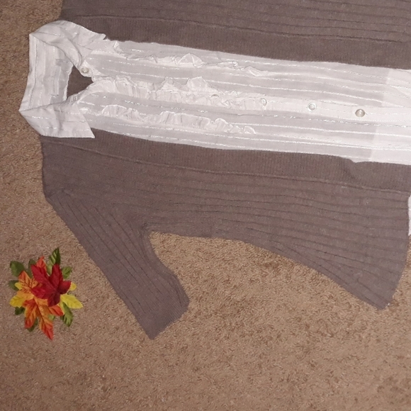 NY & Company (Size S) Tan & White Ribbed Combo Sweater Top - Picture 2 of 7